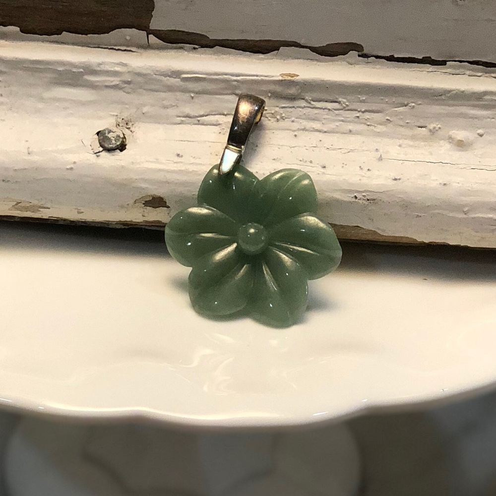 Jade pendant
